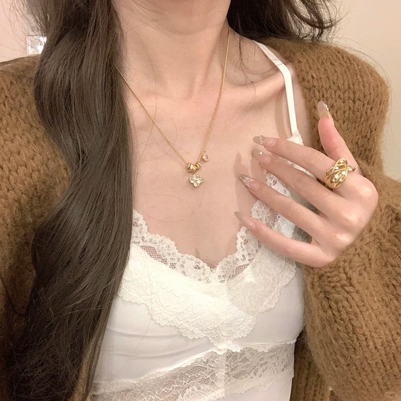 Gold Clover Necklace for Women with Gift Box - Delicate Crystal Pendant Necklace Lucky Charm Jewelry Birthday Gifts