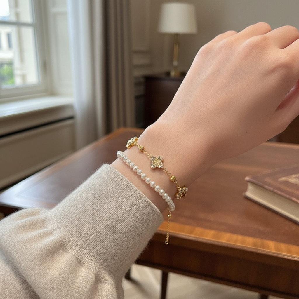 Luxury Gold Plated Clover Bracelet with Zirconia - Gift Box Included