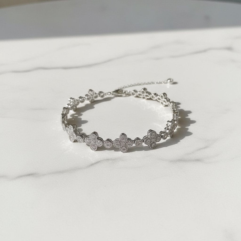 Luxury Silver Clover Bracelet with Zirconia - Elegant Gift Box Included