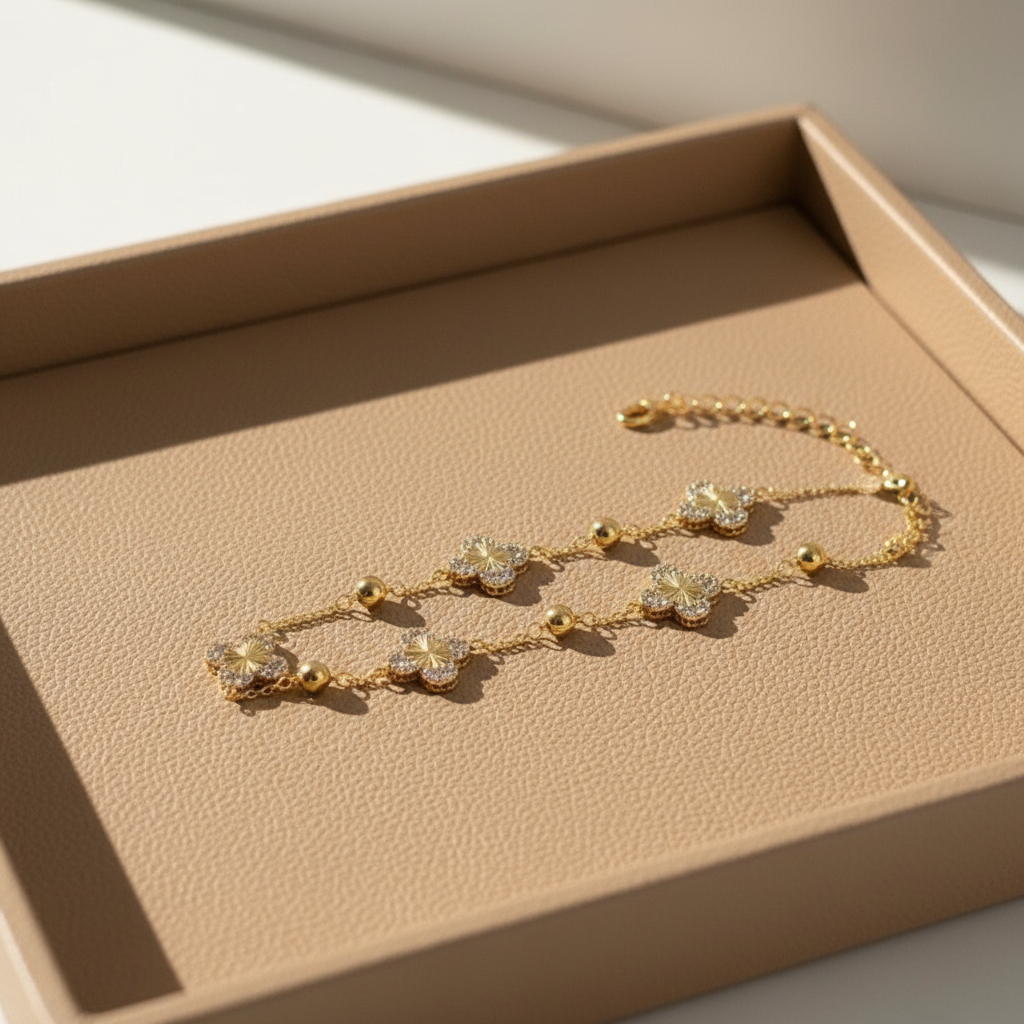 Luxury Gold Plated Clover Bracelet with Zirconia - Gift Box Included