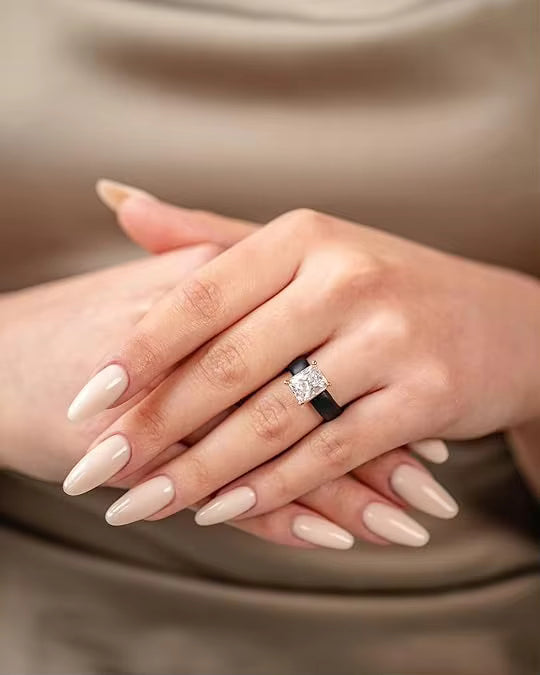 Silicone Wedding Ring Women Men Diamond Bling Stackable Flexible Workout Sports Waterproof