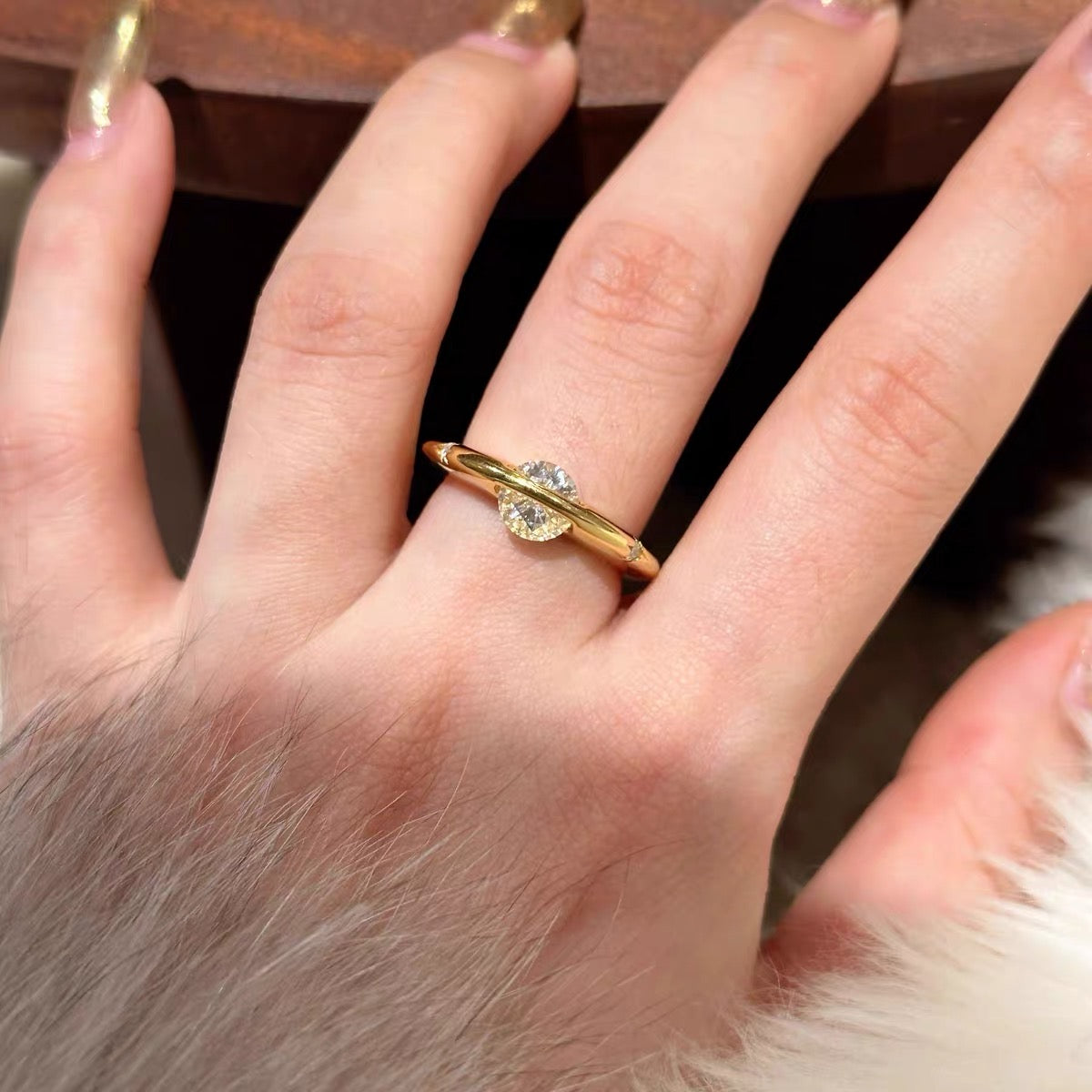 Rotating Cubic Zirconia Planet Ring 360° Spinning Stone Design Anniversary Halloween Gift