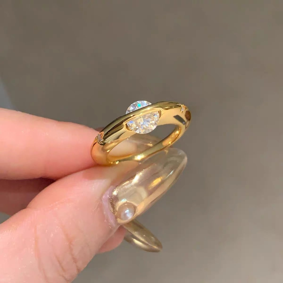 Rotating Cubic Zirconia Planet Ring 360° Spinning Stone Design Anniversary Halloween Gift