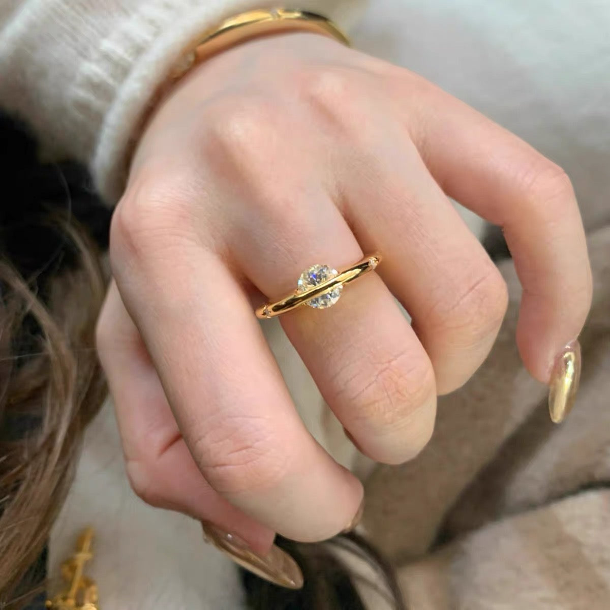 Rotating Cubic Zirconia Planet Ring 360° Spinning Stone Design Anniversary Halloween Gift