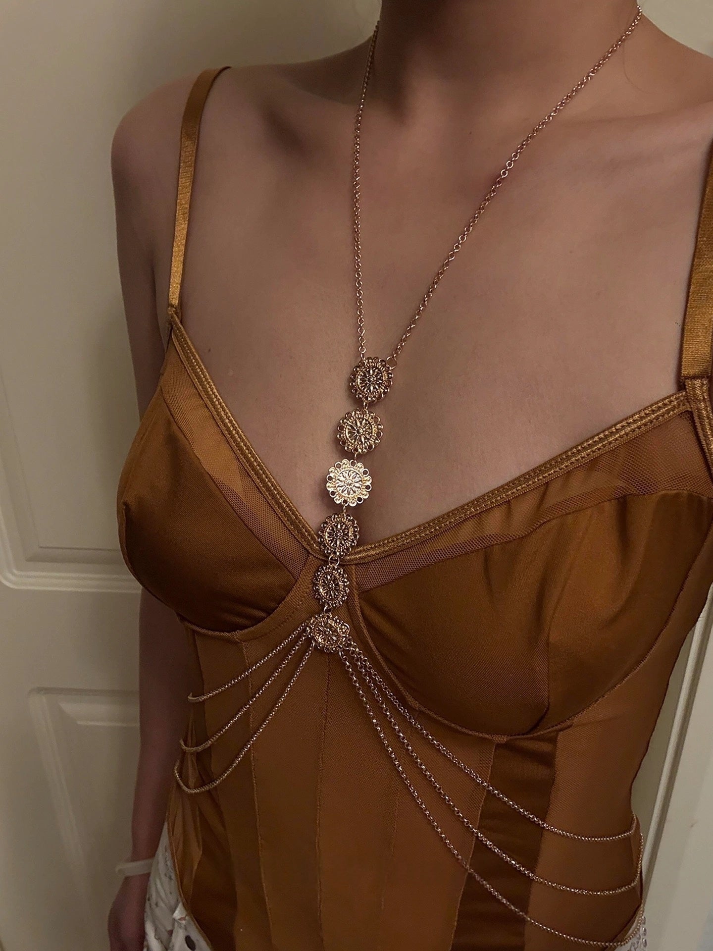 Sexy Gold Body Chain Necklace for Women, Floral Medallion Layered Chest Chain, Boho Statement Body Jewelry for Parties, Festivals & Beach Wear