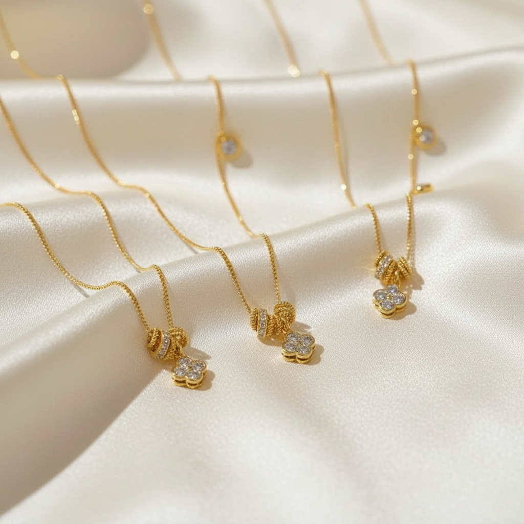 Gold Clover Necklace for Women with Gift Box - Delicate Crystal Pendant Necklace Lucky Charm Jewelry Birthday Gifts